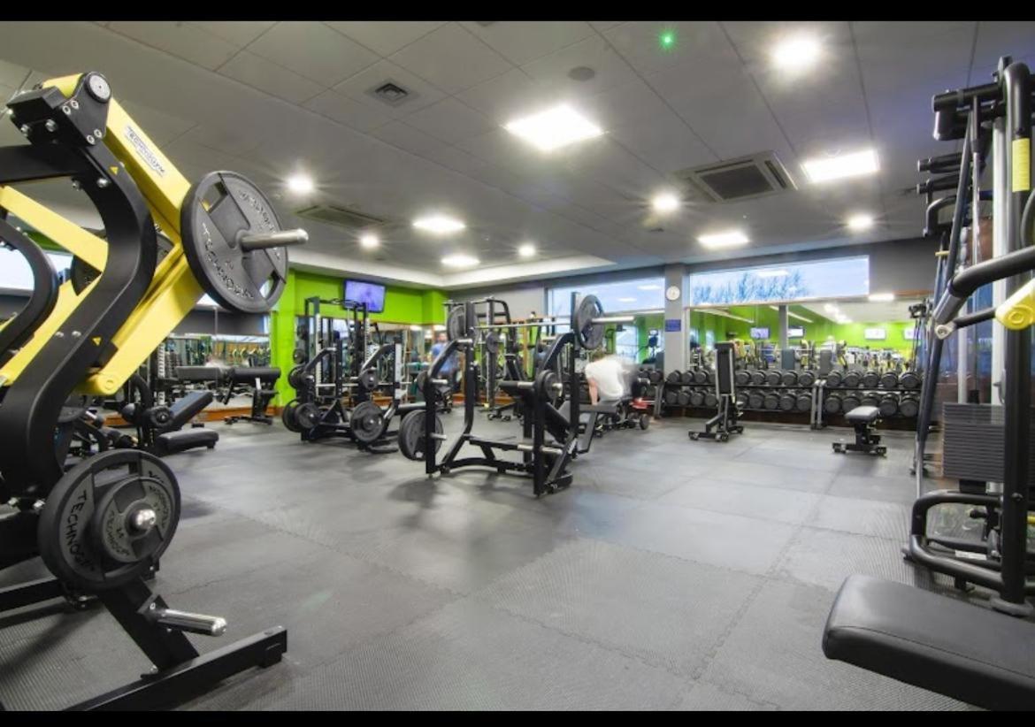 1 Bedroom With Security 24 London